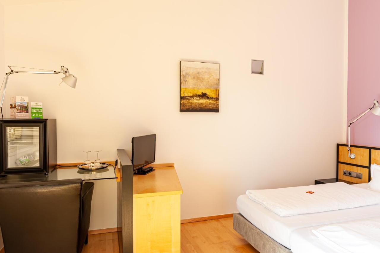 Landgut Schill Hotel Osthofen Luaran gambar